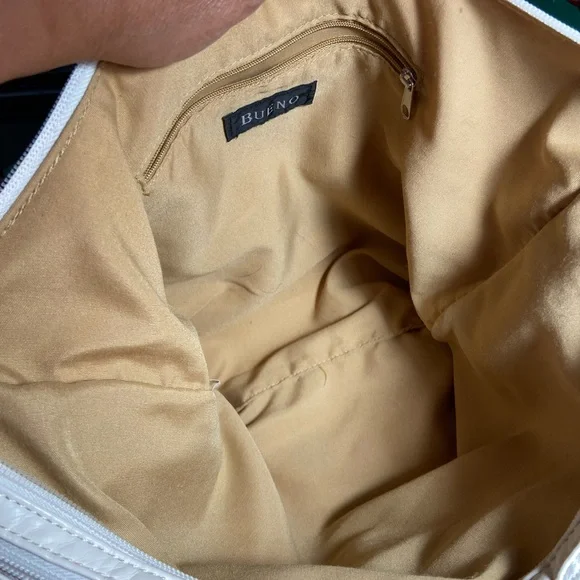 Bueno White Shoulder Bag with Textured Panel - Picture 7 of 7